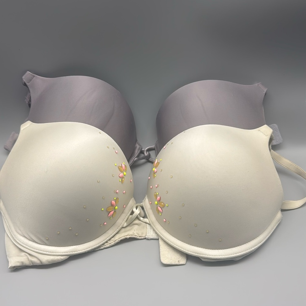 Victorias Secret Bombshell Plunge Bras (set of 2)